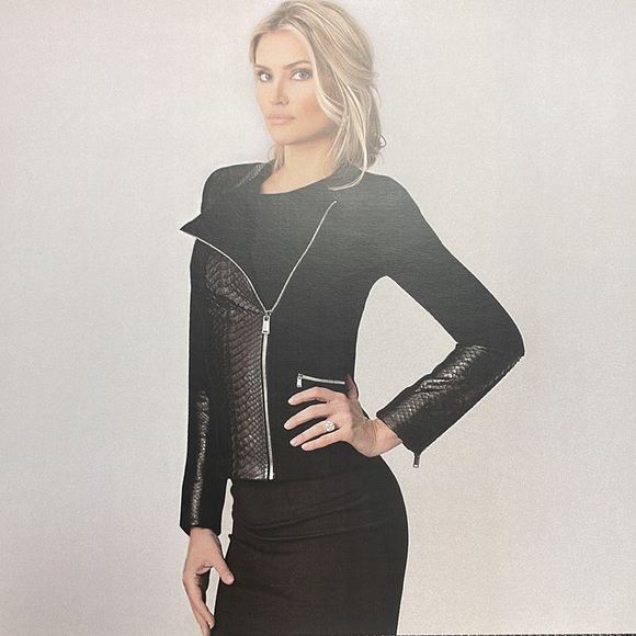 Cashmere/wool & Python Jacket. - Picture 7 of 10